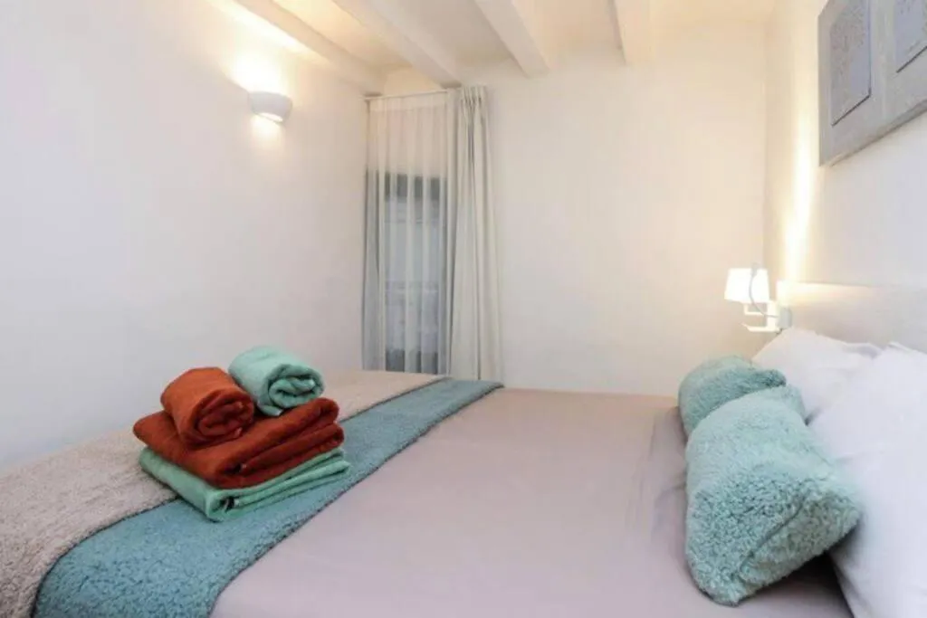 Beautiful And Best Location Apt Barcelona